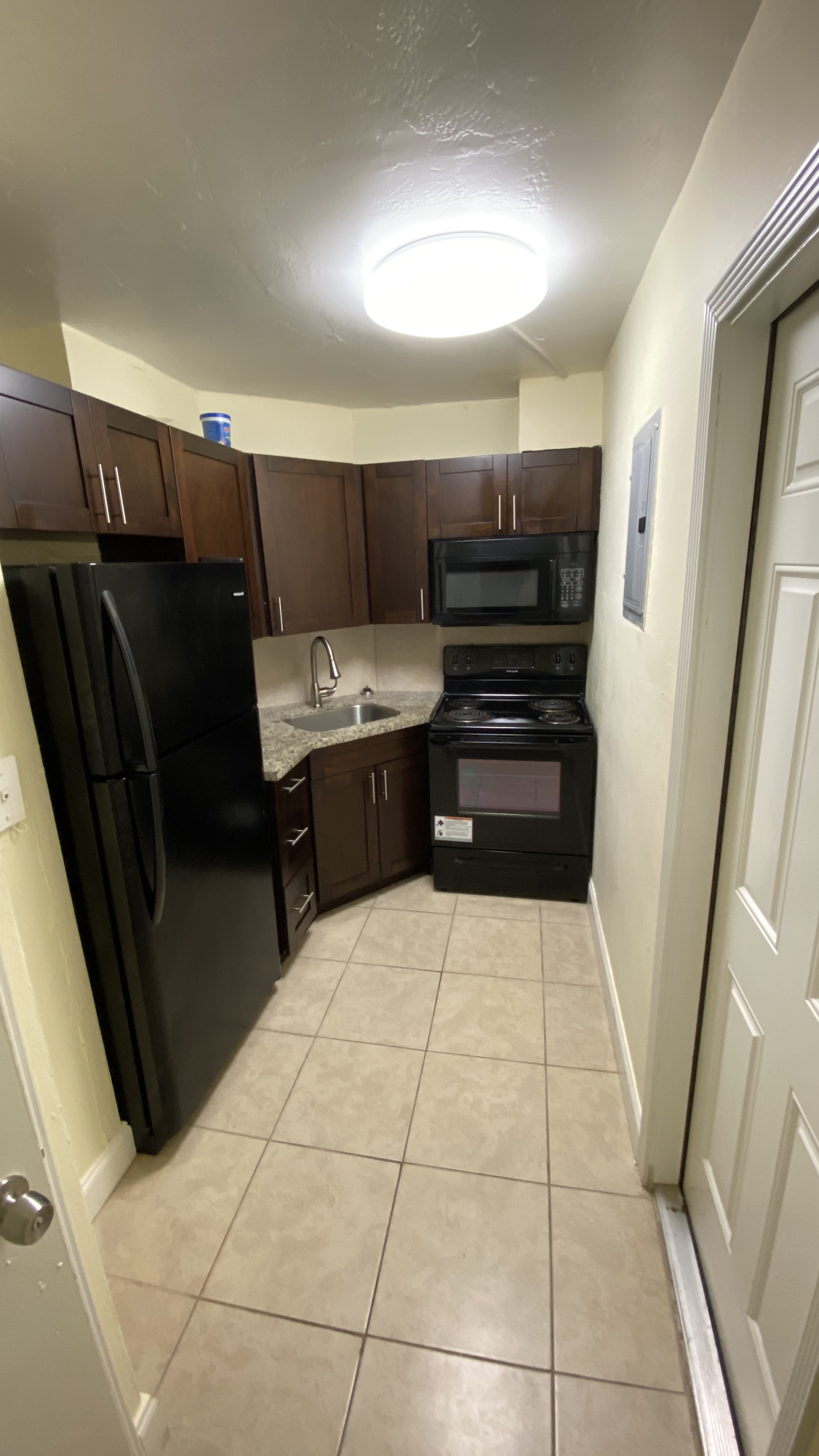 Kitchen in a Wilton Pointe apartment